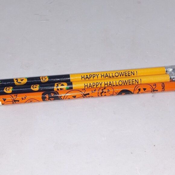 Vintage Halloween Themed Pencils-Sharpened-Used-Jack O Latern-Bats-Ghosts-Skulls - Picture 5 of 6